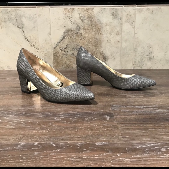 Vintage Sears Faux Snake Skin Heels, Size 7 - Picture 2 of 6